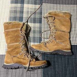 Skechers Tan Fur-Lined Winter Boots